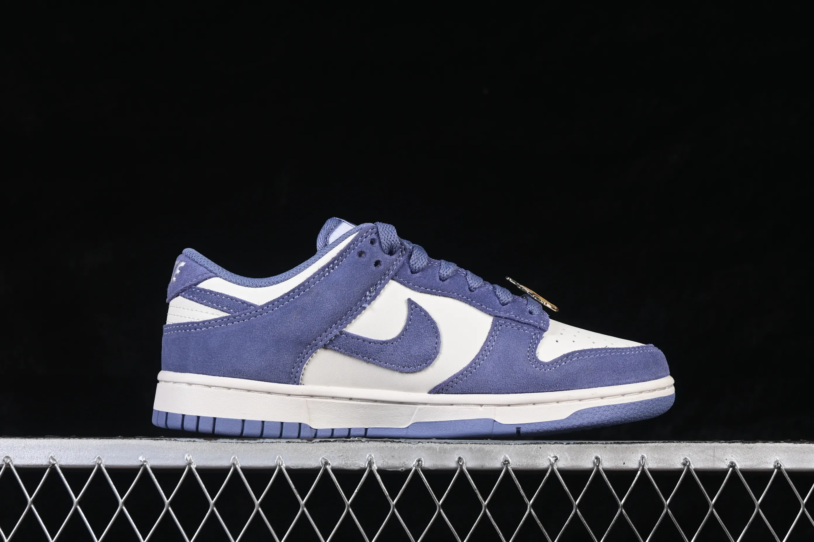 All Categories Nk SB Dunk Series Nk SB Dunk Low Low-top sneakers Nike SB Dunk Low Year of the Horse Blue and White Low-top casual sneakers IB4417-103